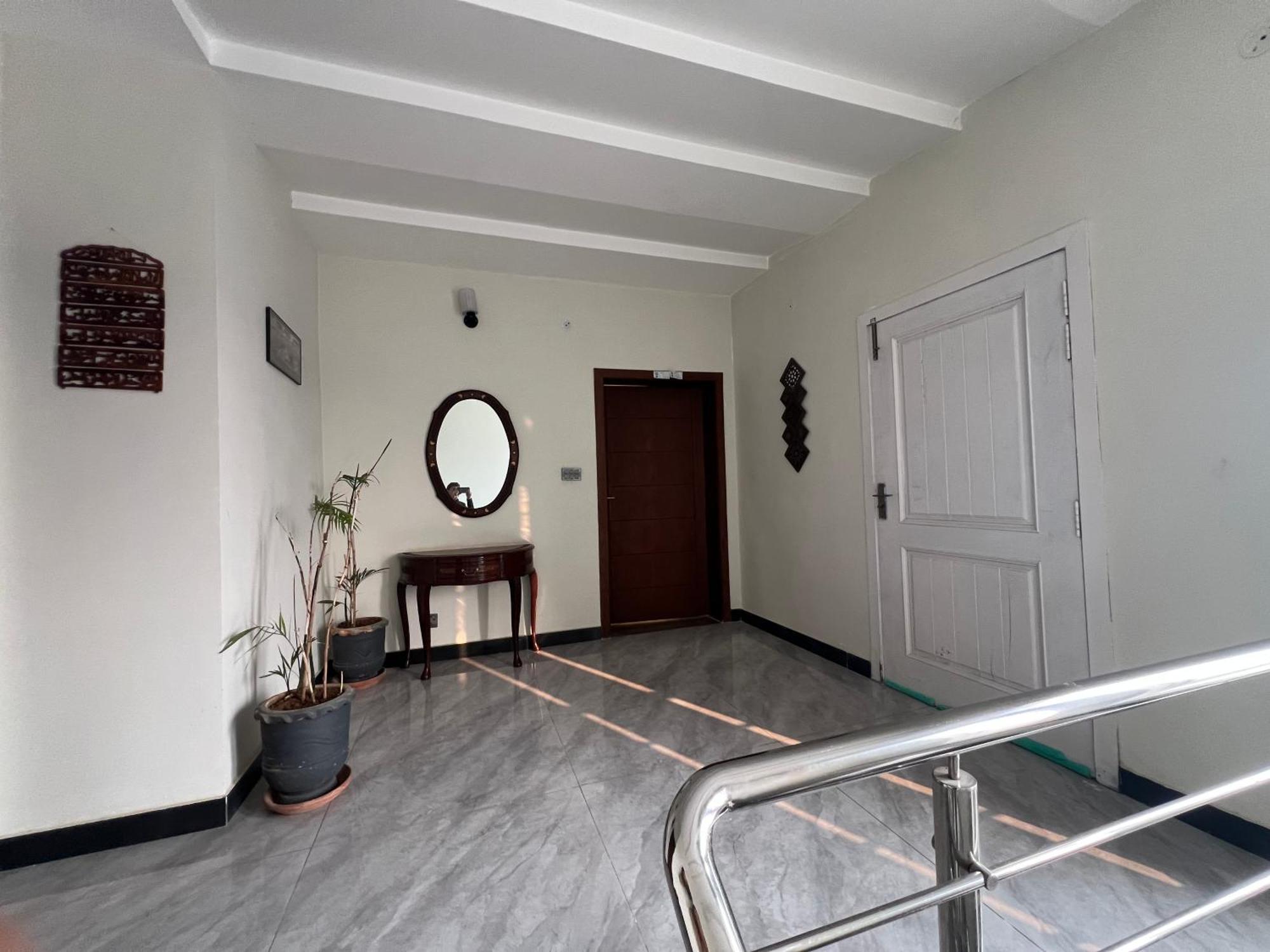 Deluxe King Room In Silverscape Residence Rawalpindi Exteriör bild